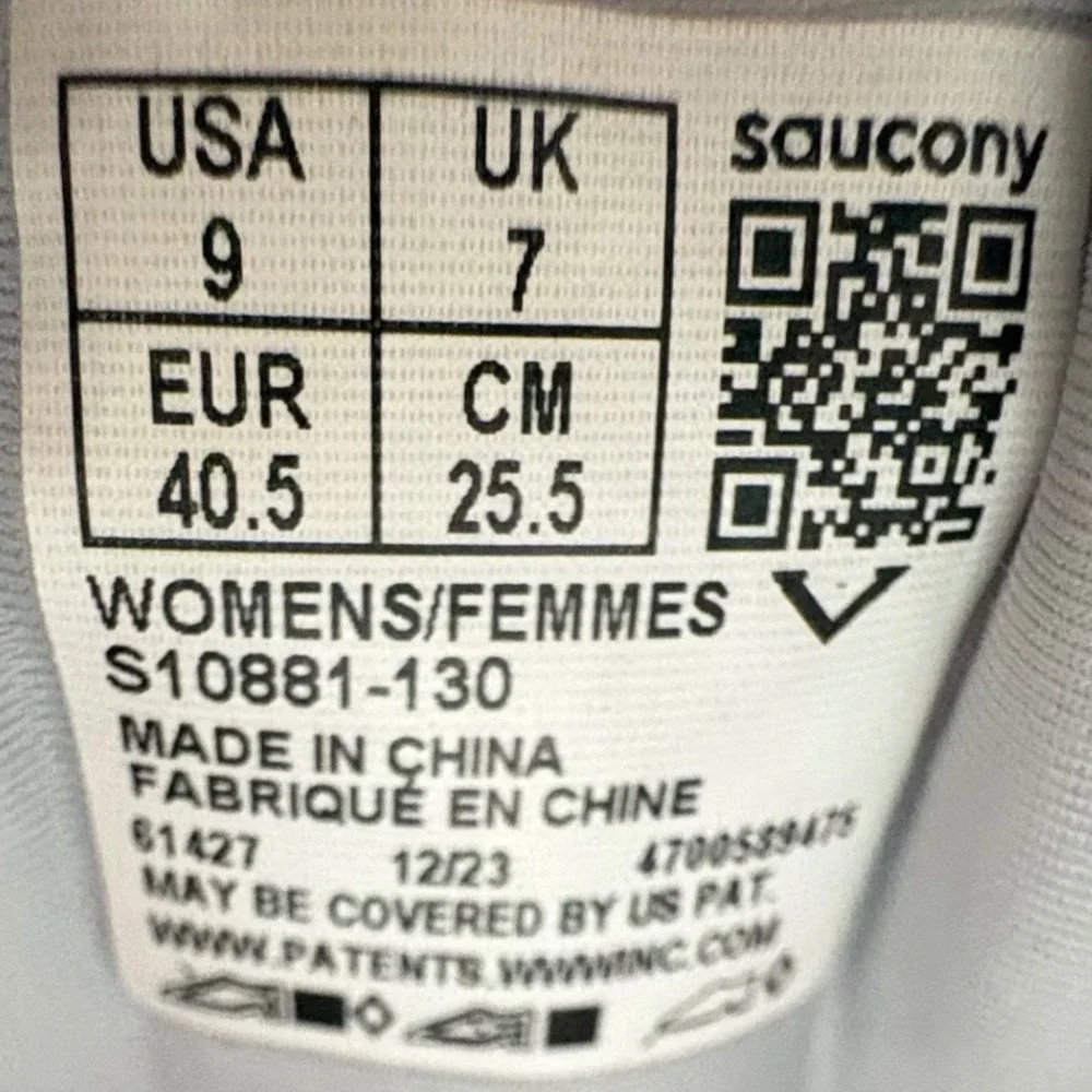 Saucony 21 message shoes
